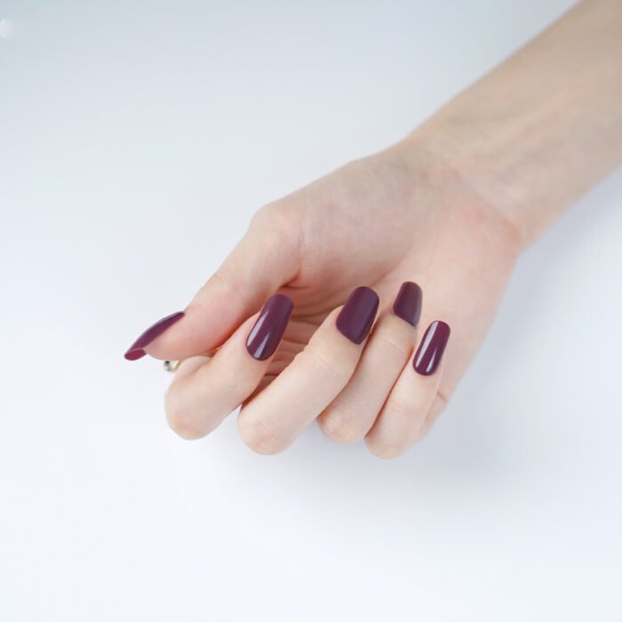 Bandes de vernis gel UV couleur Prune