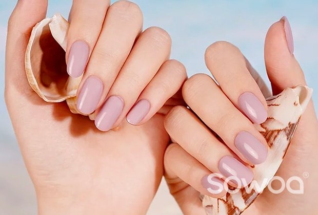 10 erreurs qui abîment vos ongles sans que vous le sachiez