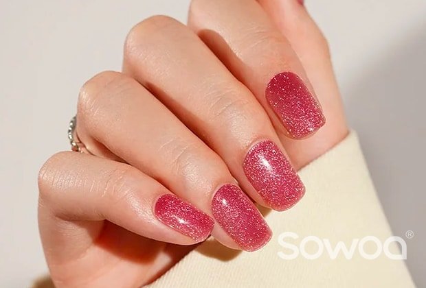 Ongles qui se dédoublent : causes et solutions rapides