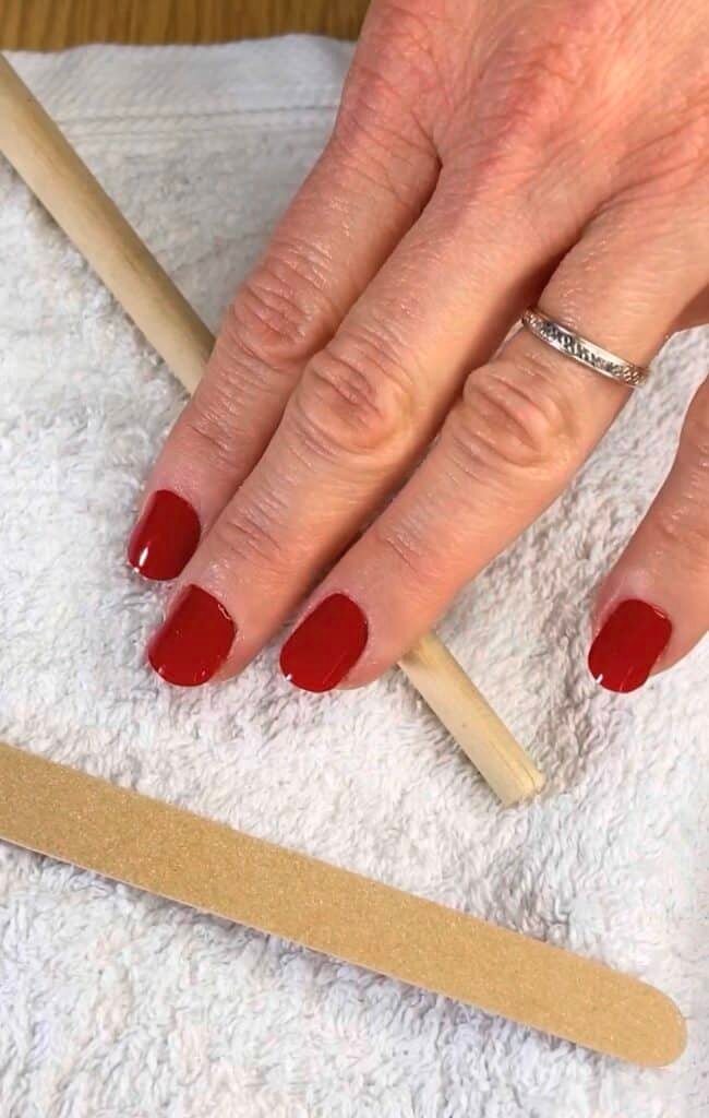 Résultat pose de bandes de vernis gel UV